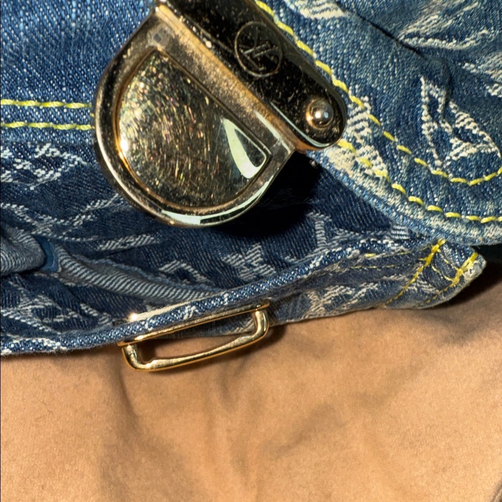 Louis Vuitton Blue Denim and Tan Leather Monogram Shoulder Bag - Picture 4 of 16